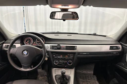 hopea BMW 318 2008 kuva 11.
