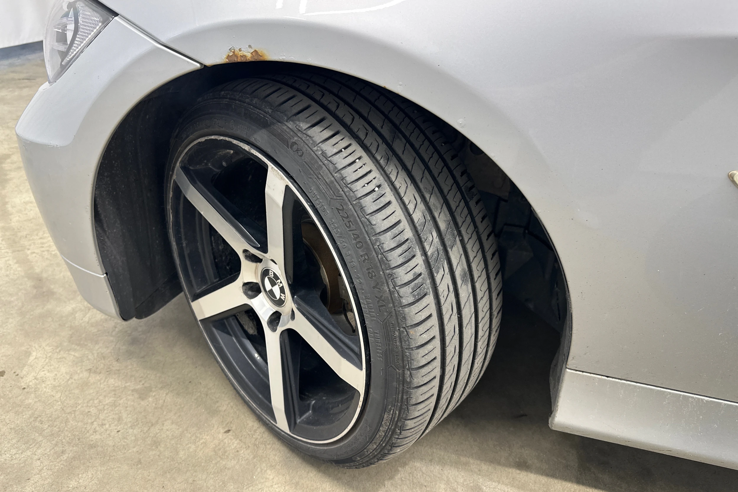 hopea BMW 318 2008 kuva 19.