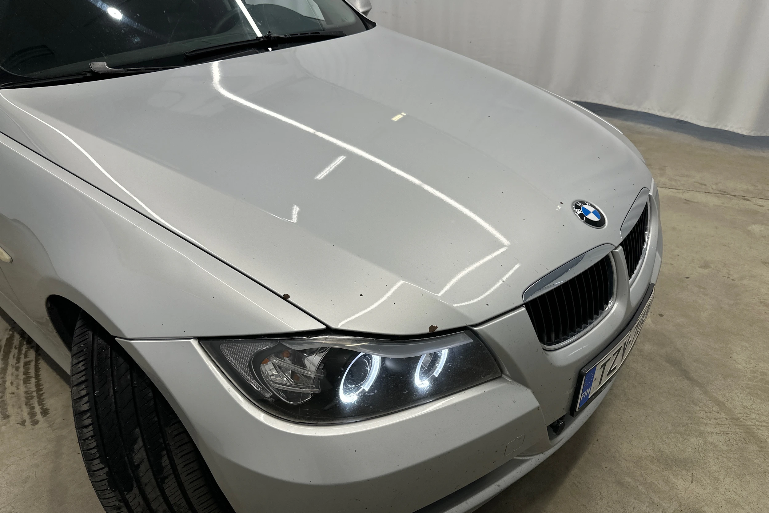 hopea BMW 318 2008 kuva 22.