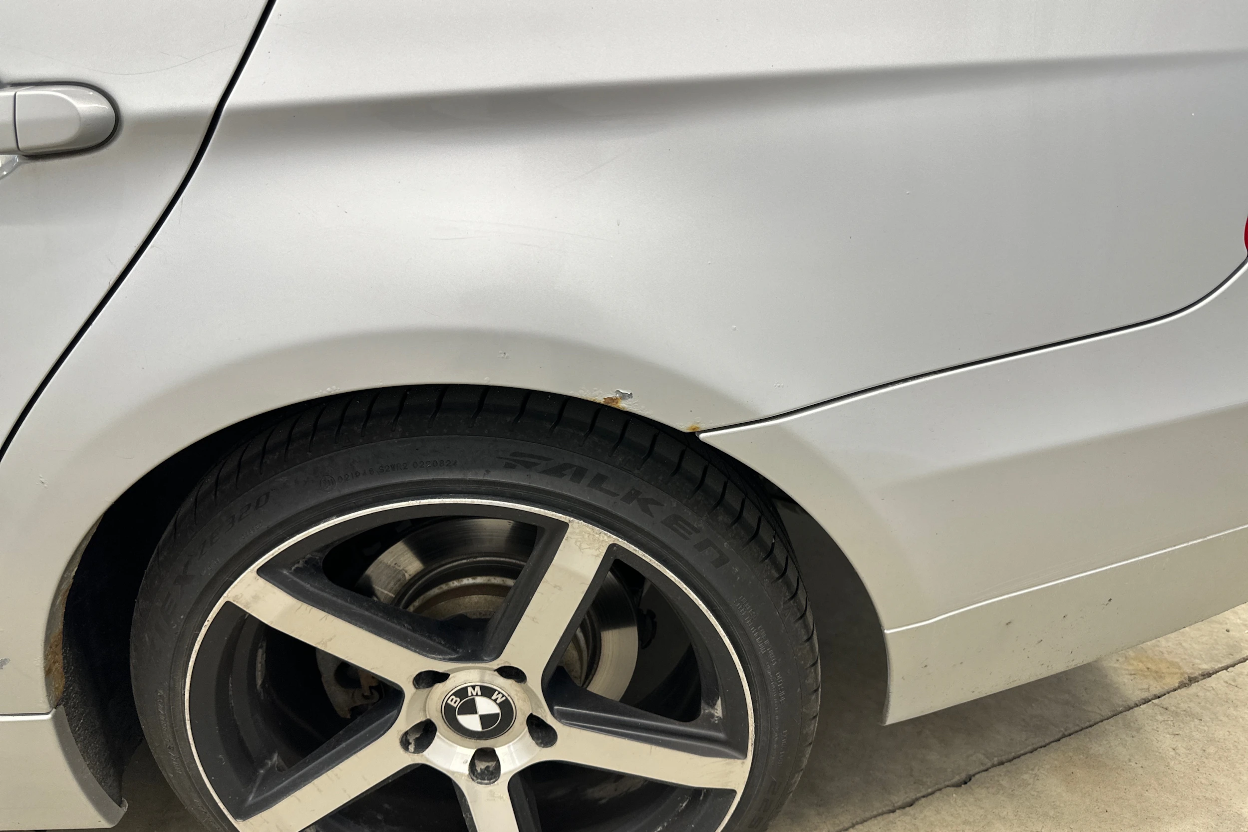 hopea BMW 318 2008 kuva 24.