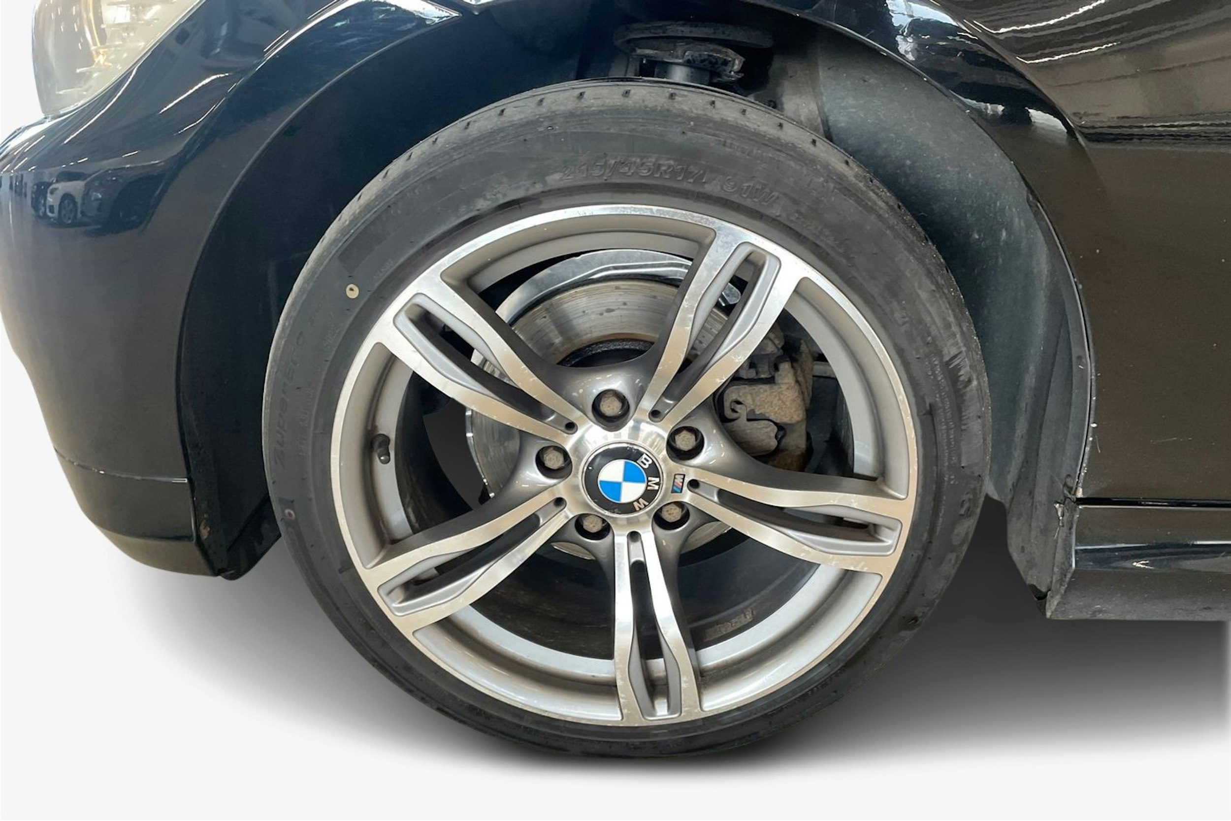 Musta BMW 318 2009 kuva 11.