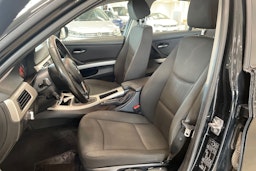 Musta BMW 318 2009 kuva 14.
