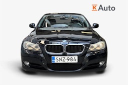 musta BMW 318 2010 kuva 5.