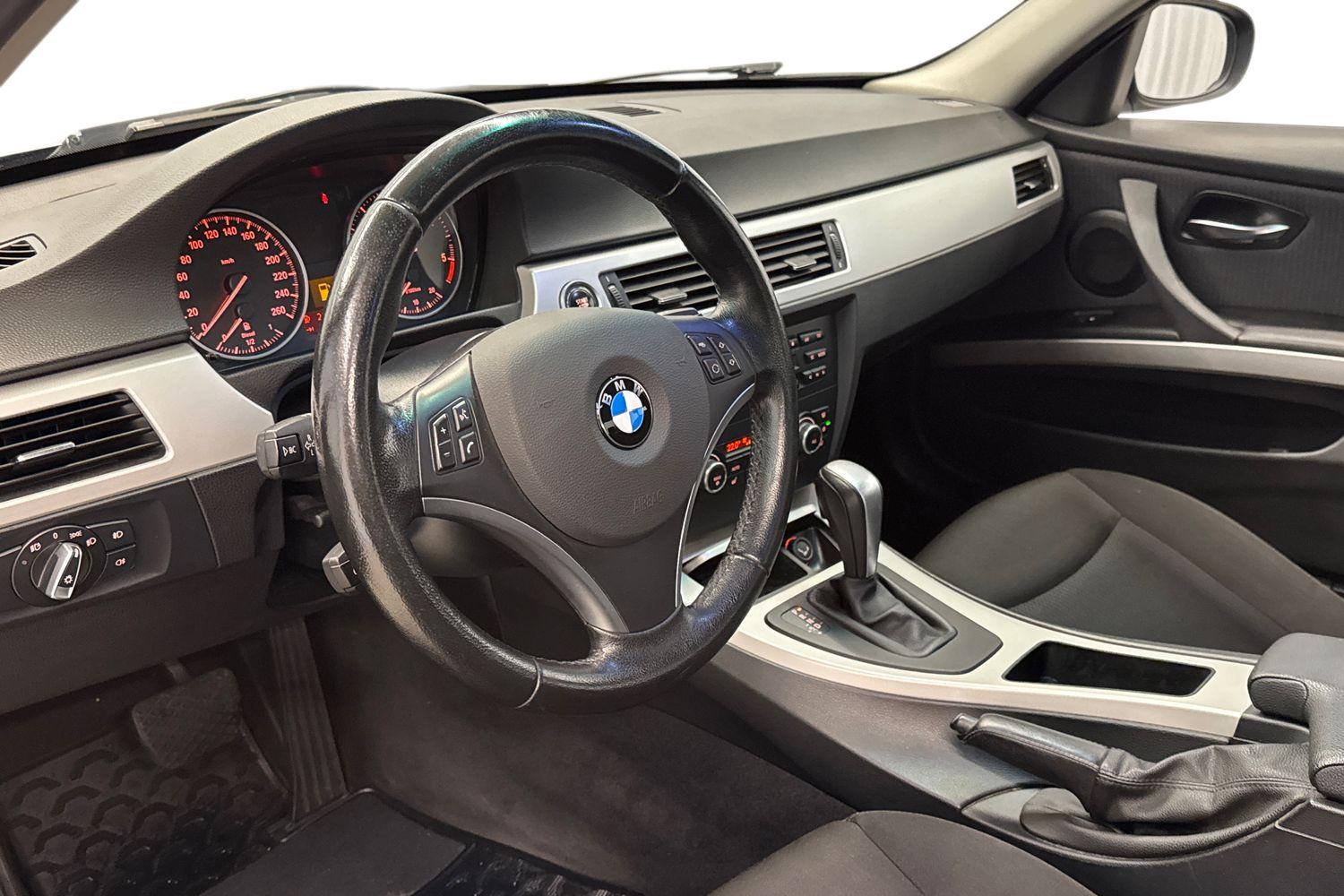 BMW 318 A E90 Sedan Business Comfort 2011, kuva 6/23