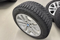 musta BMW 318 2011 kuva 23.