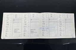 musta BMW 318 2011 kuva 17.