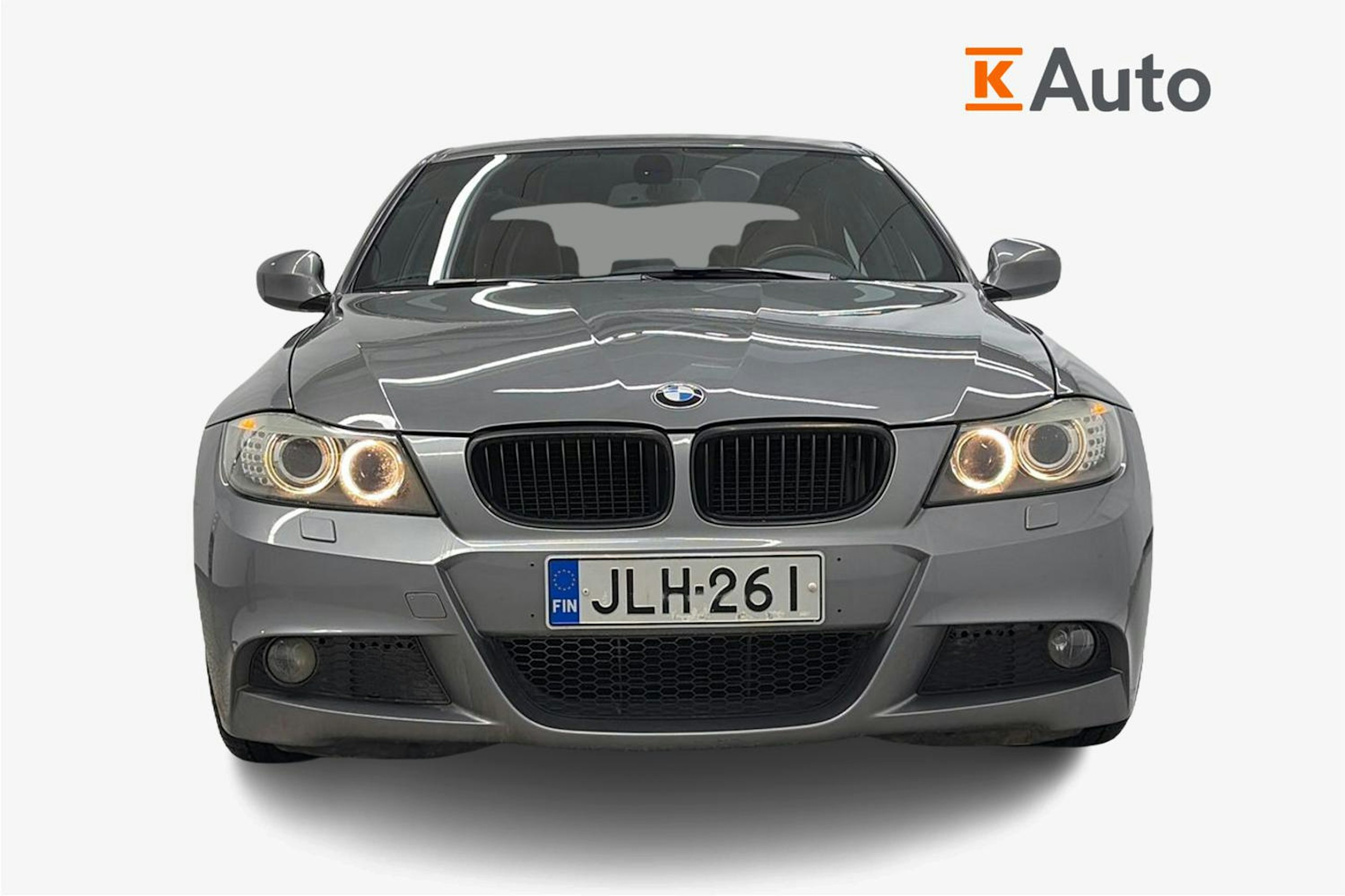 harmaa BMW 318 2012 kuva 5.