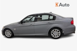 harmaa BMW 318 2012 kuva 6.