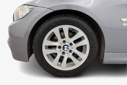 harmaa BMW 318 2012 kuva 11.