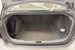 harmaa BMW 318 2012 kuva 14.