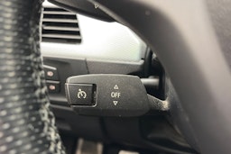 harmaa BMW 318 2012 kuva 18.