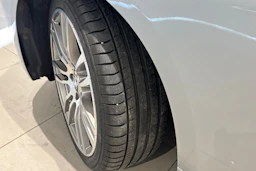 harmaa BMW 318 2013 kuva 10.