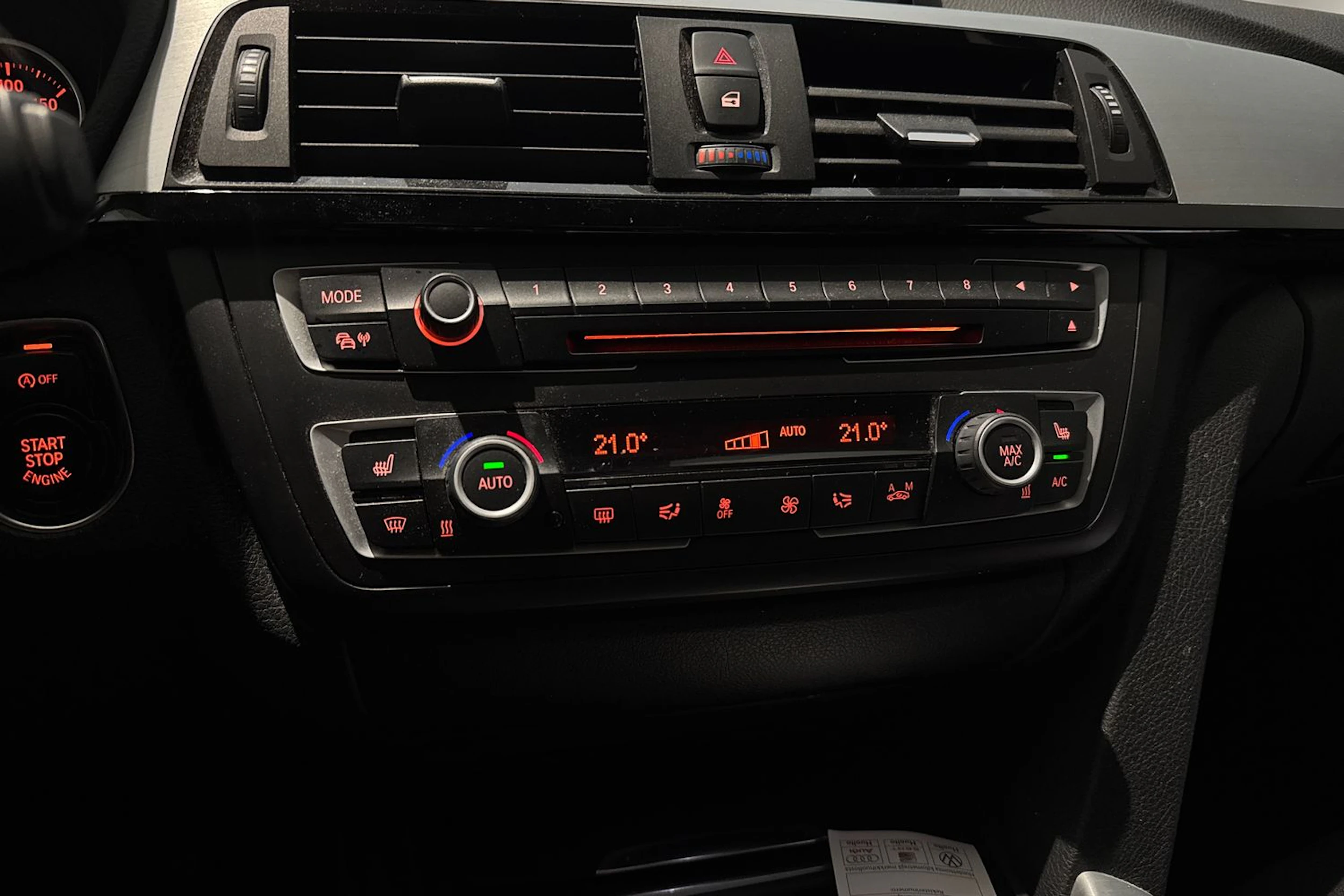 harmaa BMW 318 2013 kuva 20.