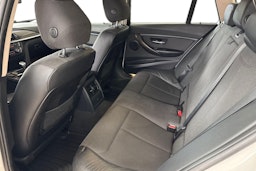 Valkoinen BMW 318 2013 kuva 10.