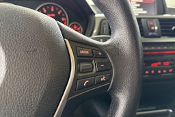 Valkoinen BMW 318 2013 kuva 17.
