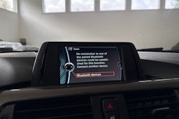Valkoinen BMW 318 2013 kuva 20.