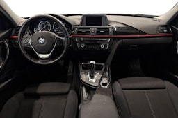 musta BMW 318 2014 kuva 9.