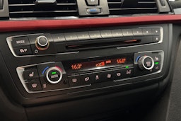 musta BMW 318 2014 kuva 17.
