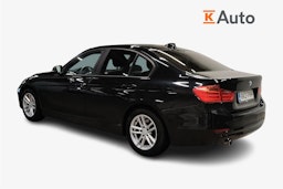 musta BMW 318 2014 kuva 2.
