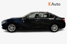 musta BMW 318 2014 kuva 6.