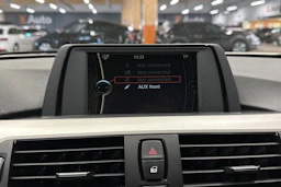 valkoinen BMW 318 2014 kuva 13.