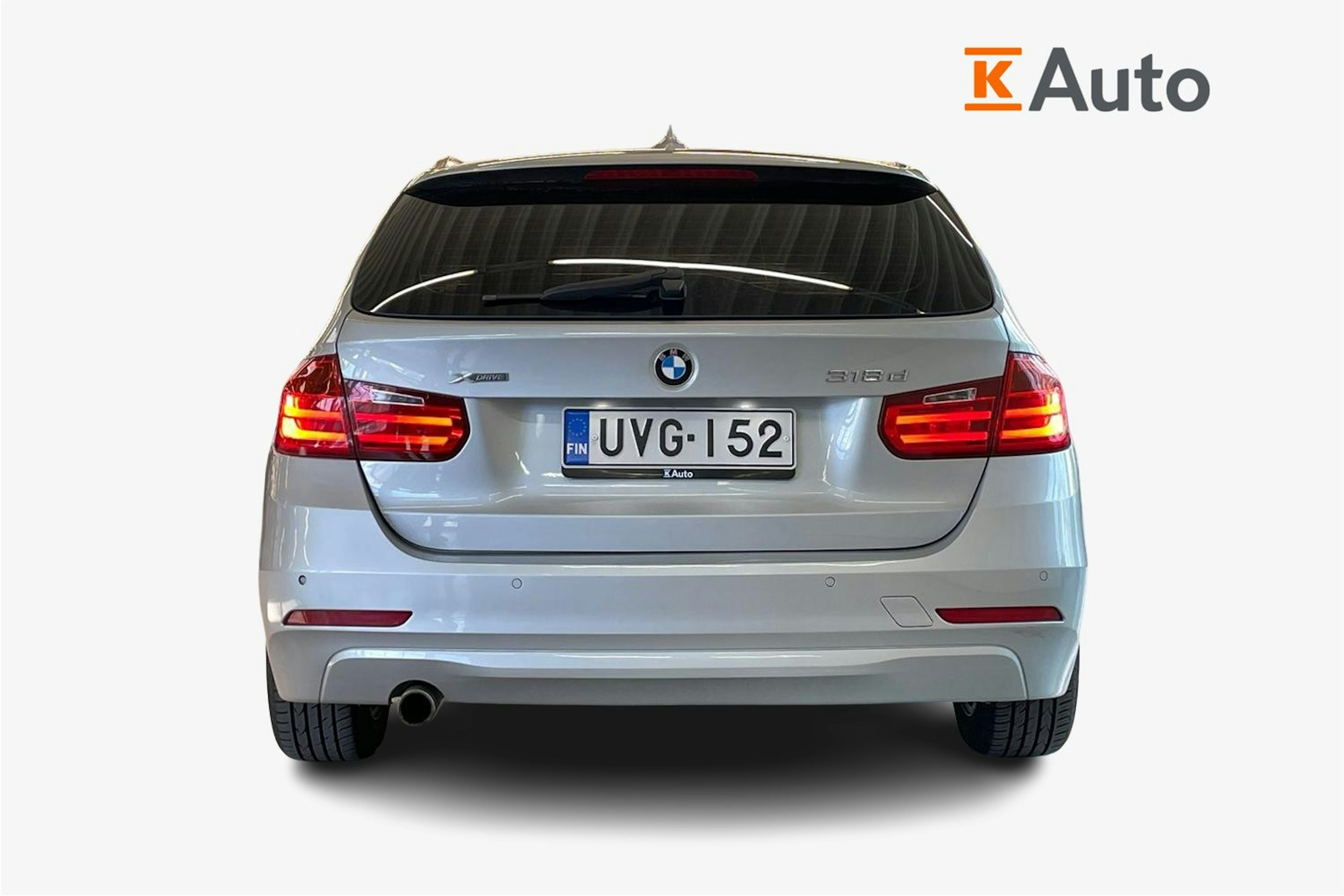 hopea BMW 318 2014 kuva 3.