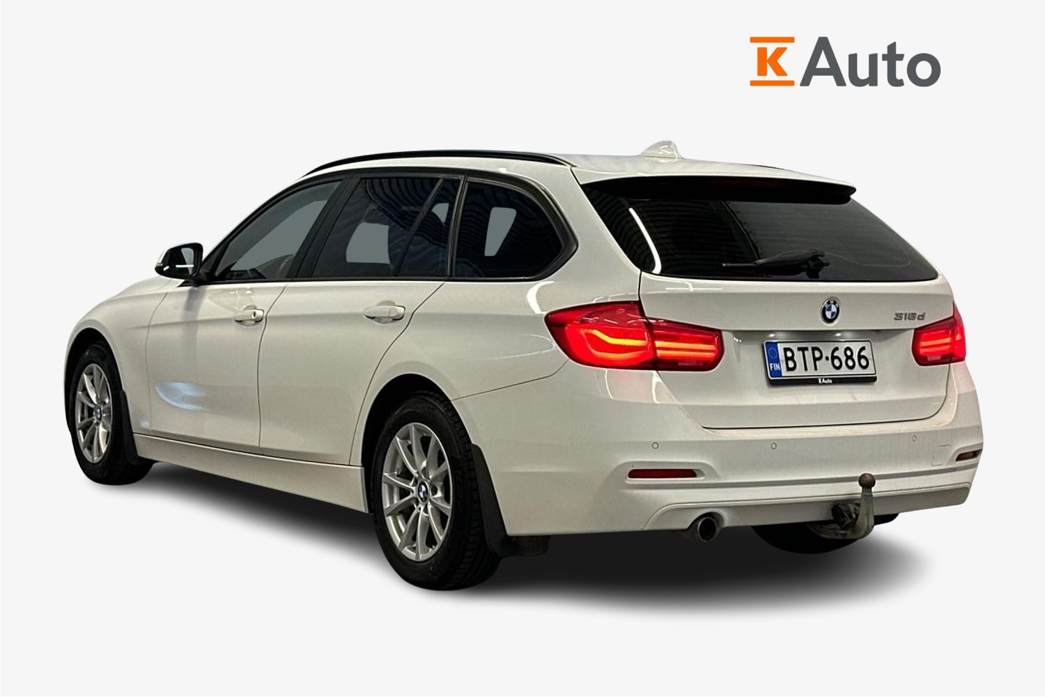 BMW 318 F31 Touring 318d Business 2015, bild 2/3