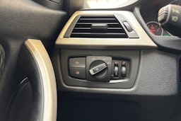 Musta BMW 318 2015 kuva 18.