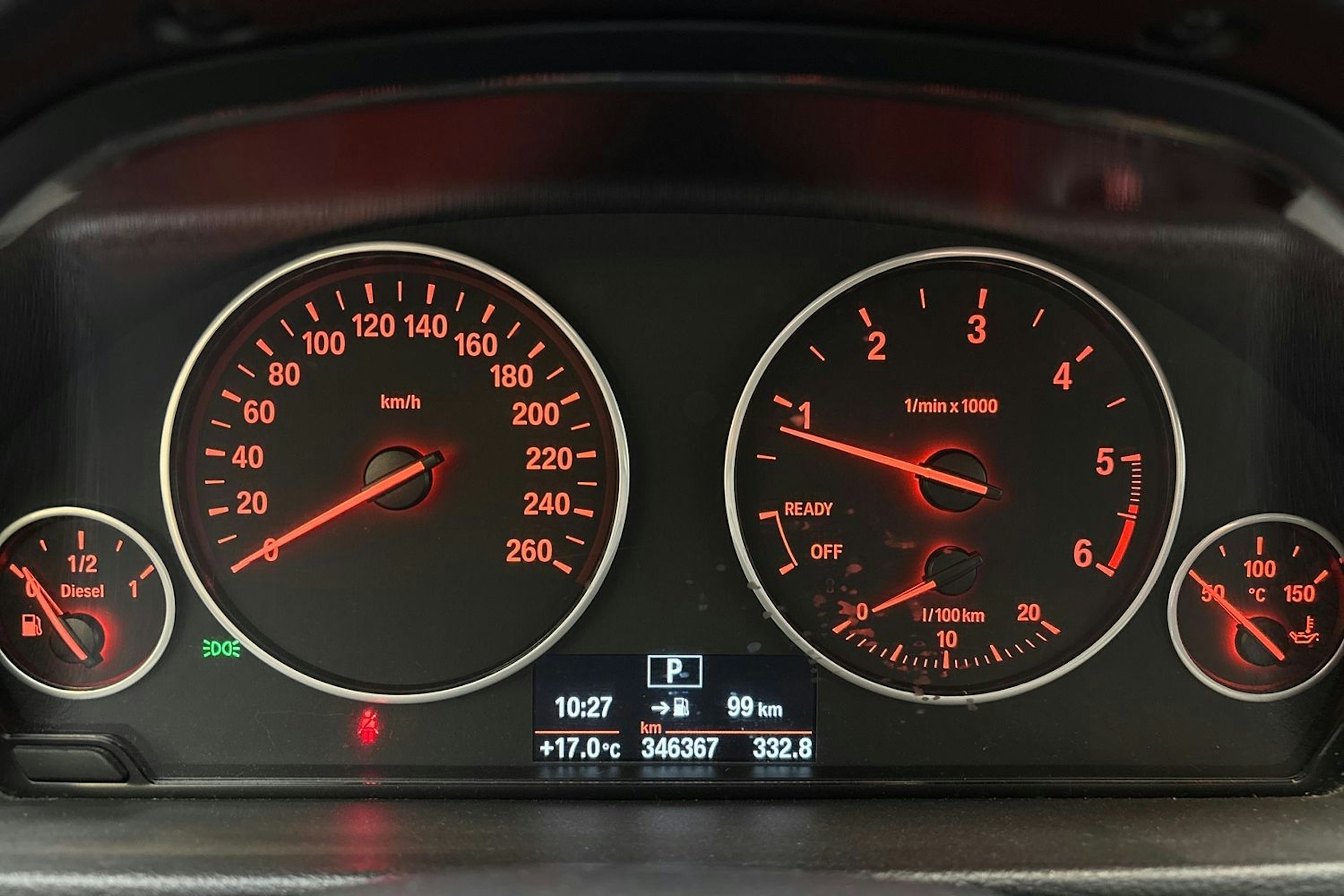 Musta BMW 318 2015 kuva 20.