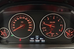 Musta BMW 318 2015 kuva 20.