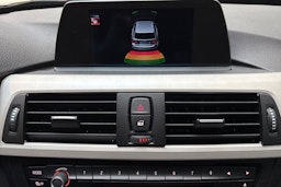 Musta BMW 318 2015 kuva 21.