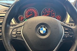 hopea BMW 318 2015 kuva 14.