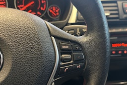 hopea BMW 318 2015 kuva 16.