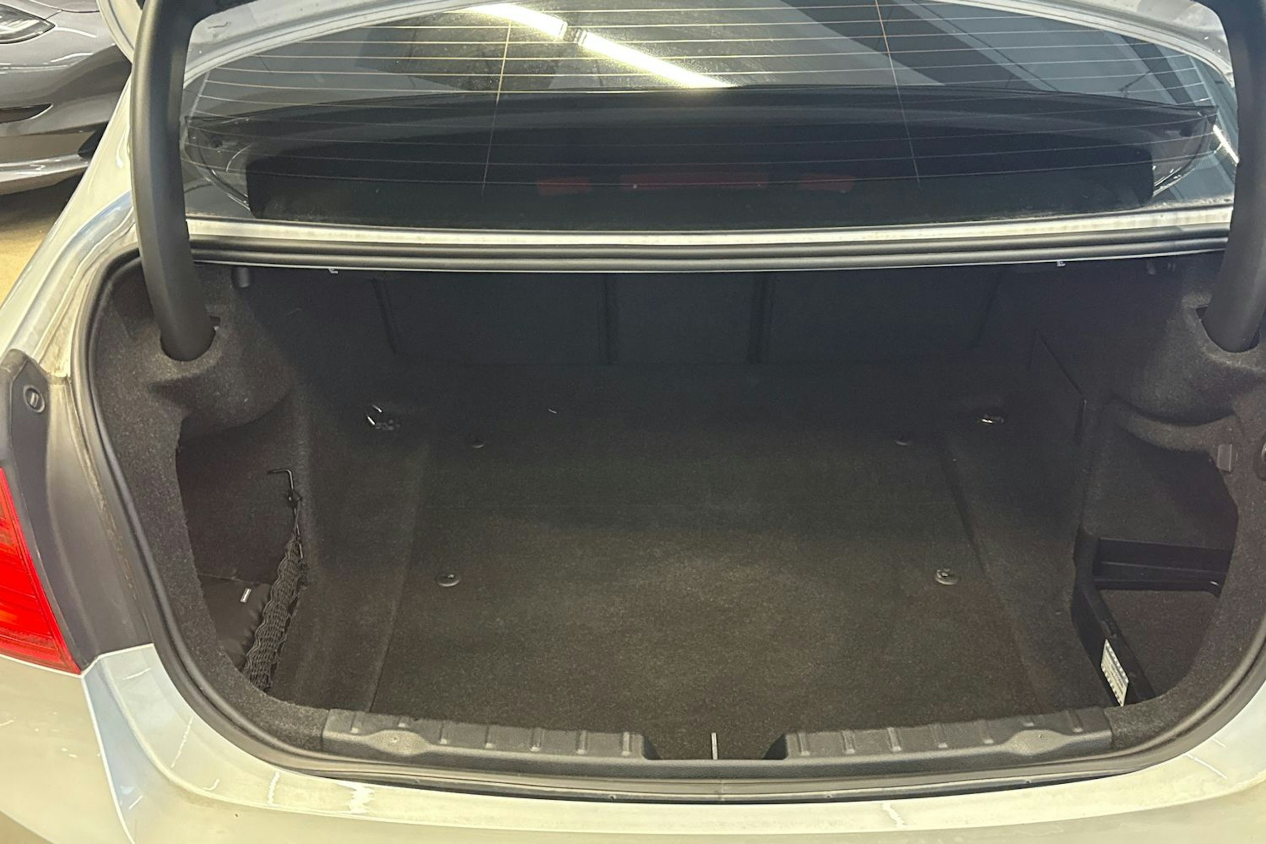 hopea BMW 318 2015 kuva 26.