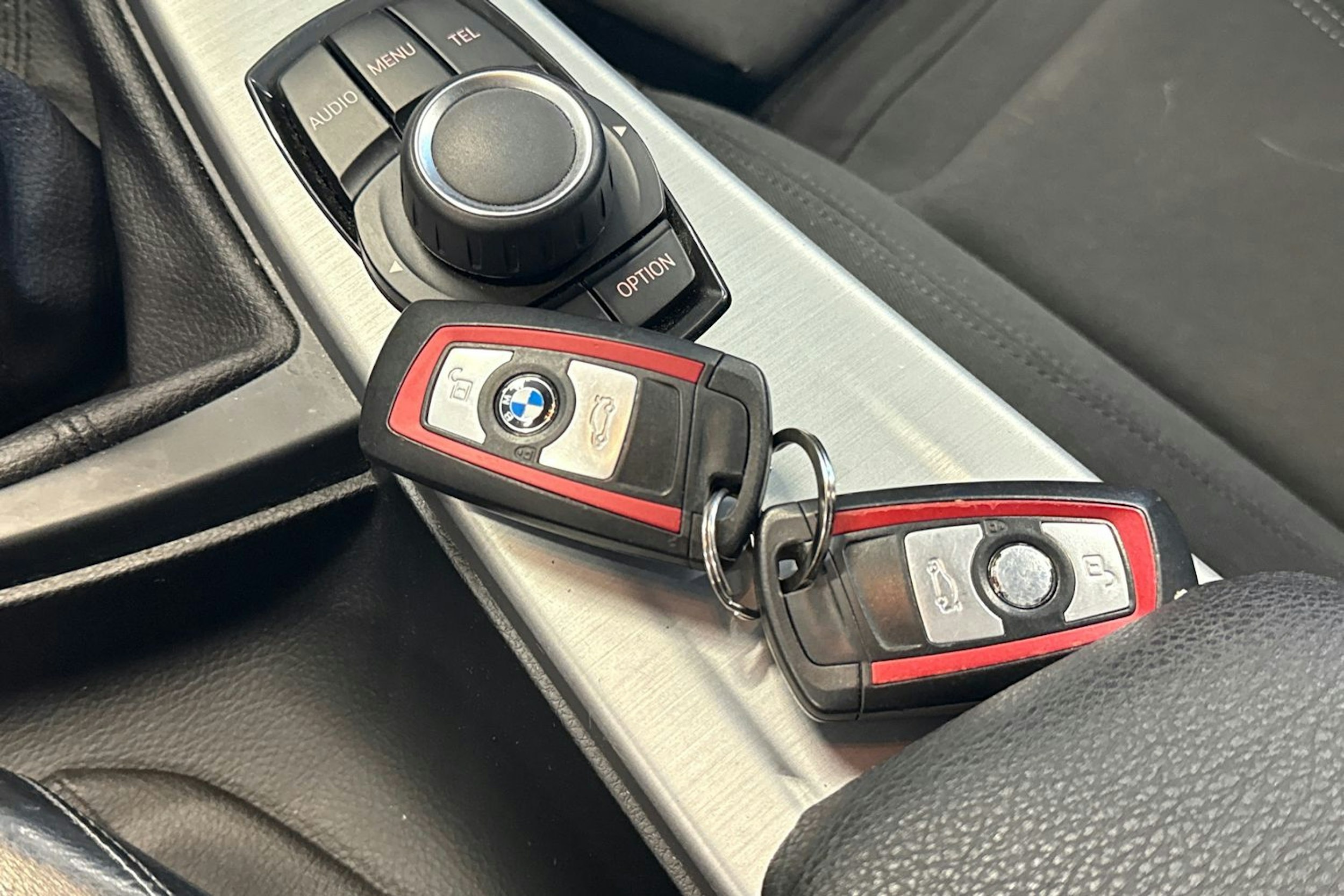 hopea BMW 318 2015 kuva 28.