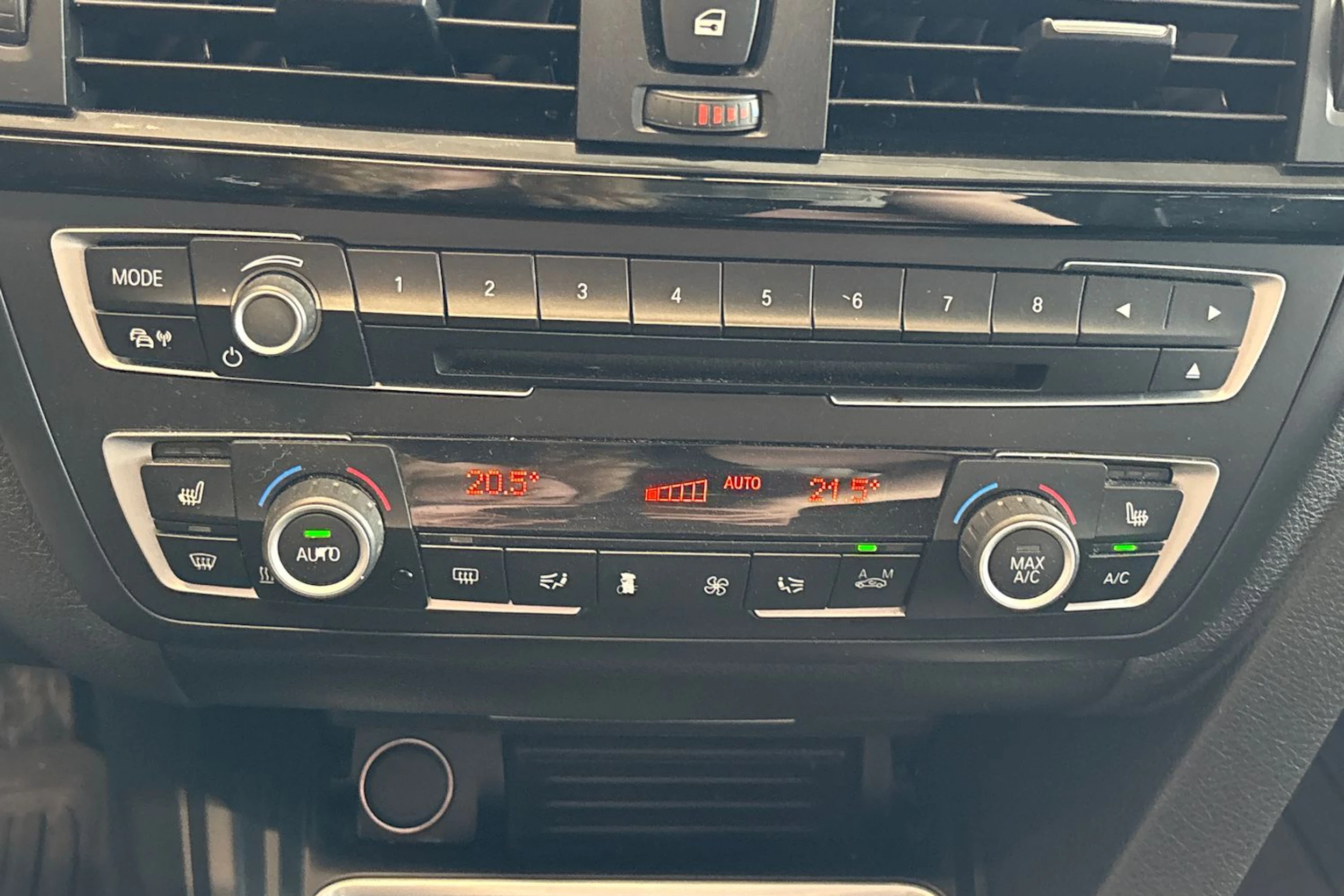 hopea BMW 318 2015 kuva 32.