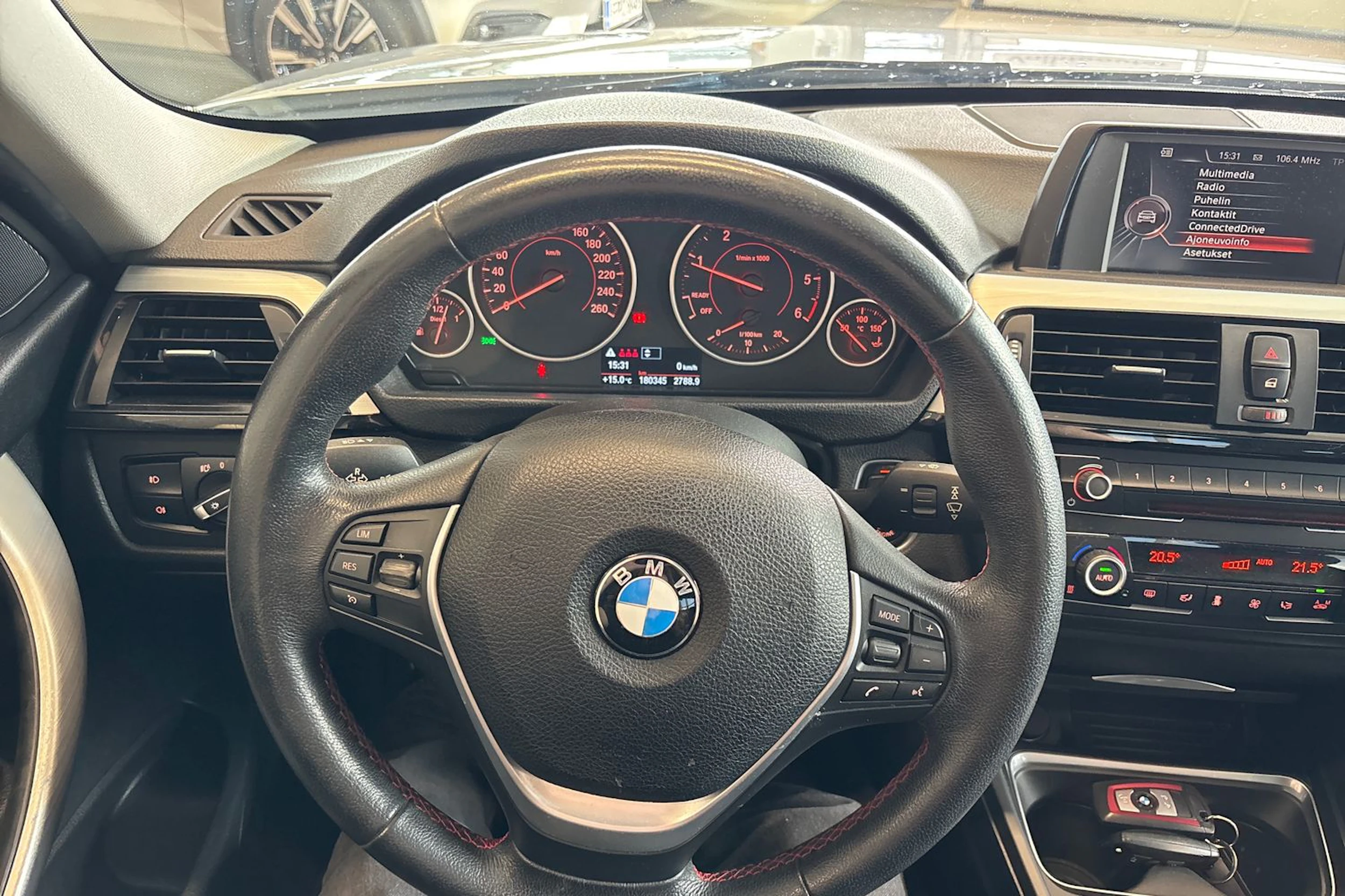 hopea BMW 318 2015 kuva 40.