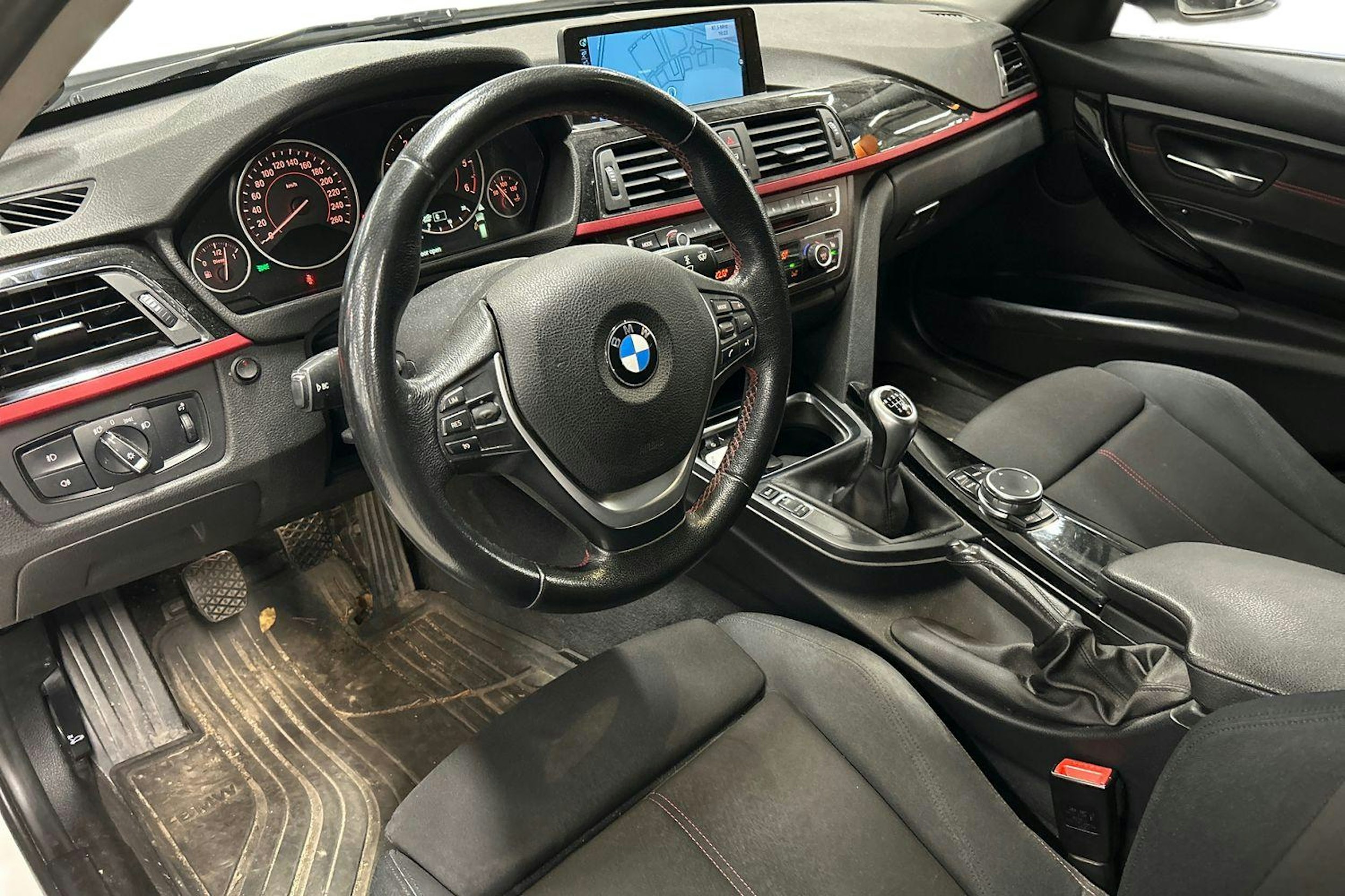 BMW 318 2015 kuva 3.