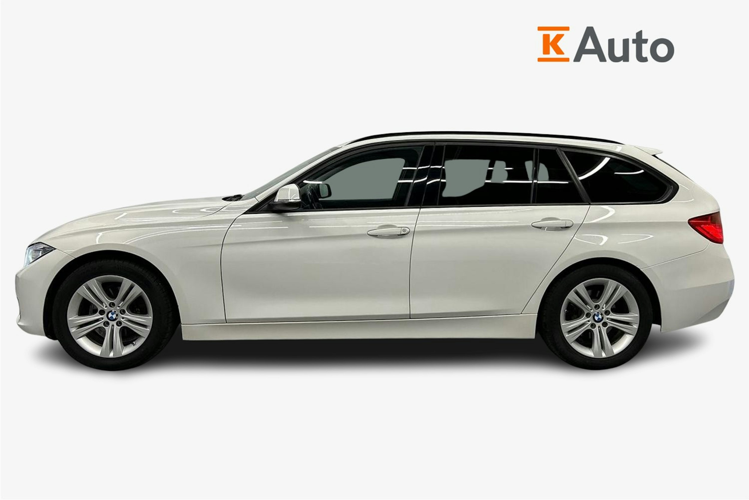 BMW 318 2015 kuva 6.