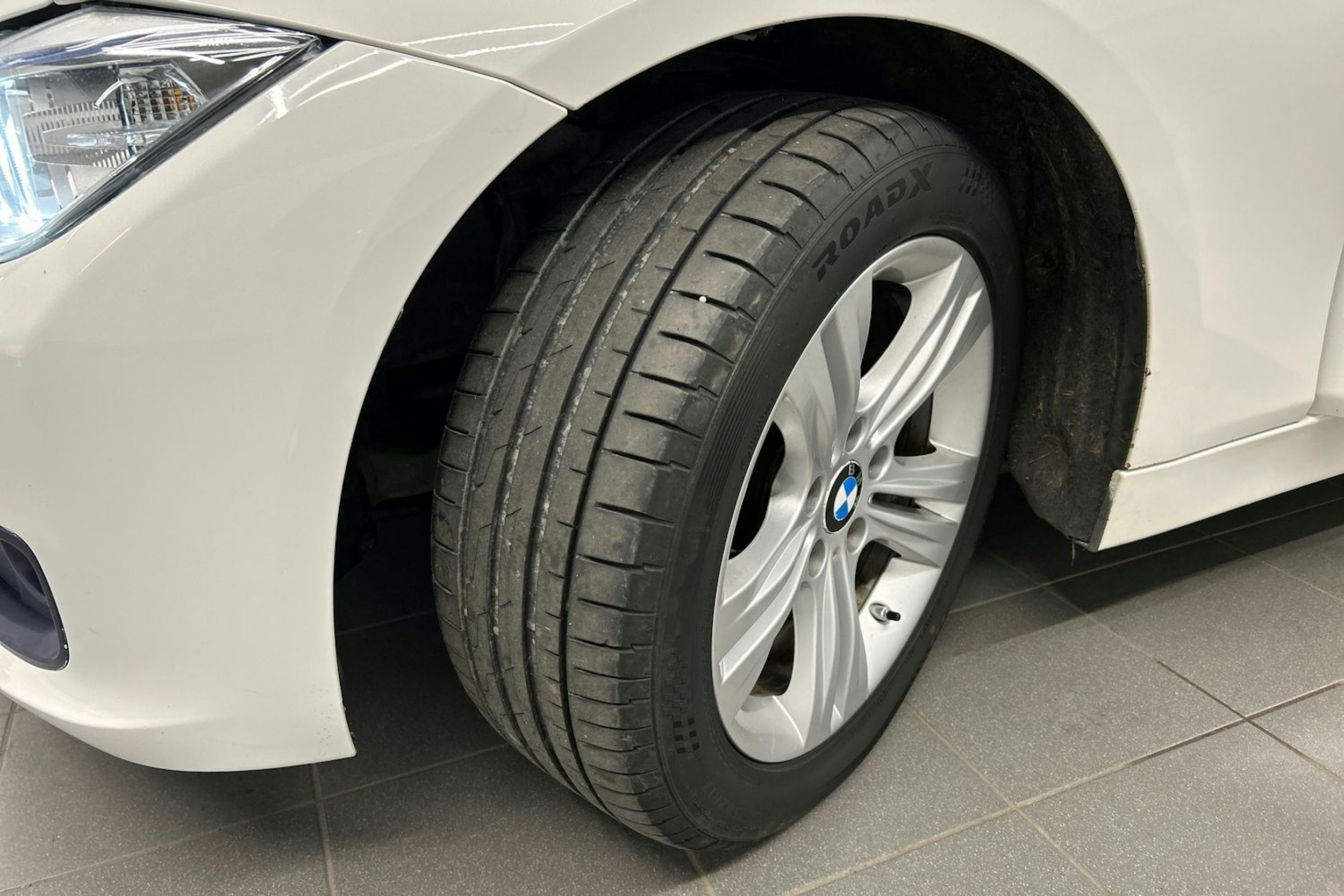 BMW 318 2015 kuva 13.