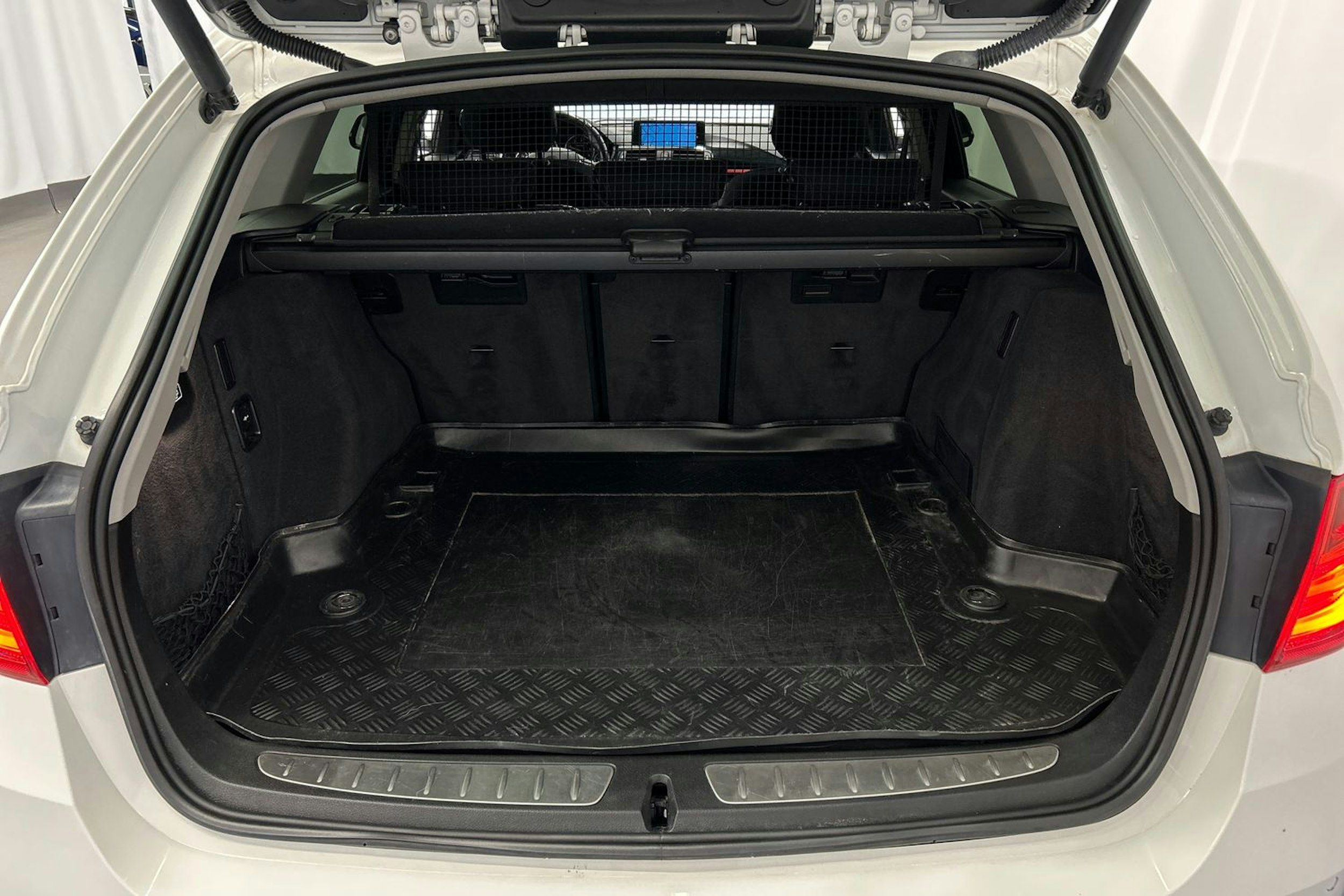 BMW 318 2015 kuva 14.
