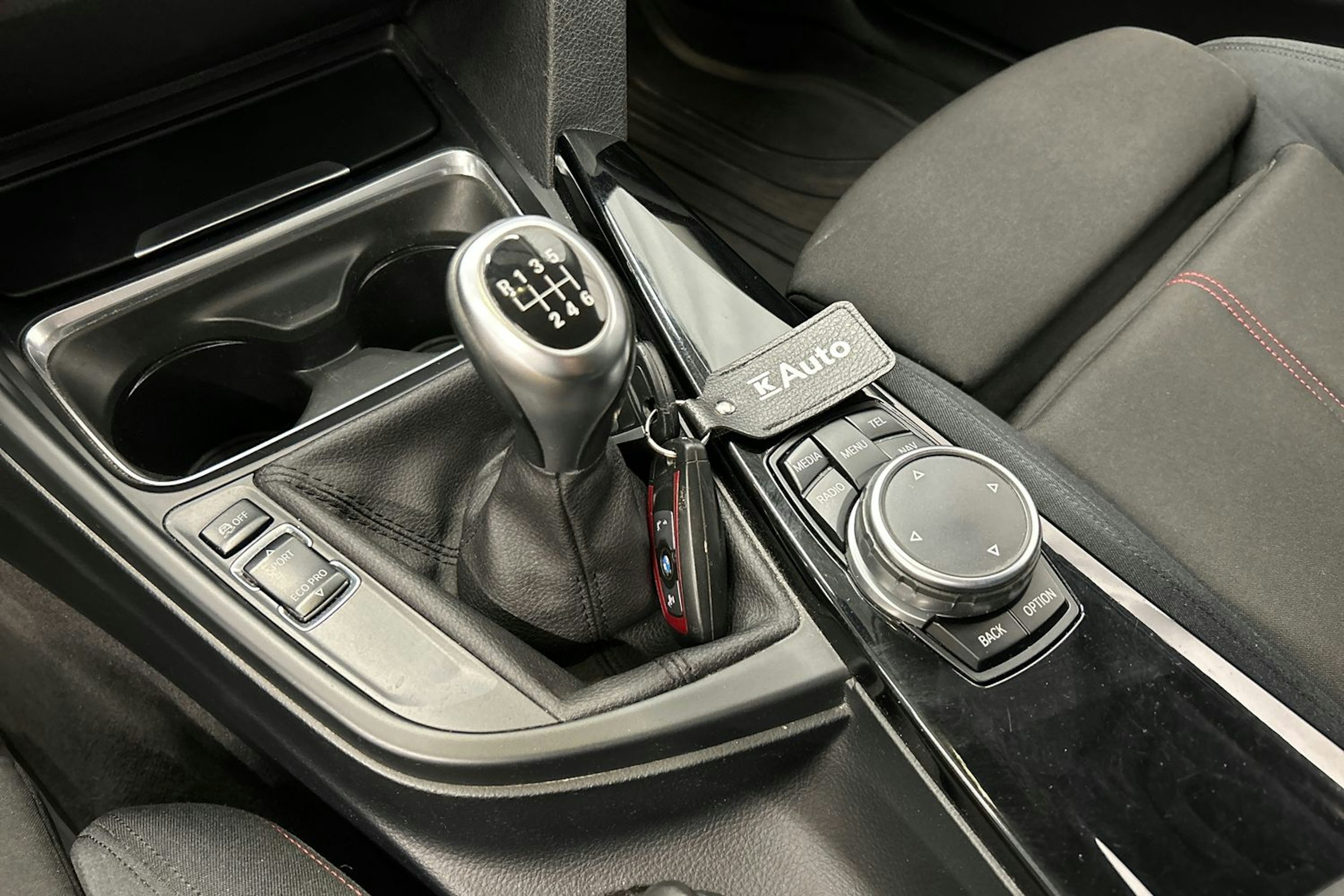 BMW 318 2015 kuva 27.