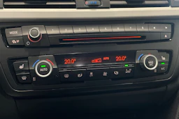 valkoinen BMW 318 2015 kuva 25.