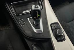 valkoinen BMW 318 2015 kuva 26.