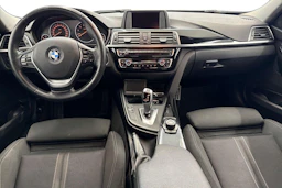 Valkoinen BMW 318 2016 kuva 9.