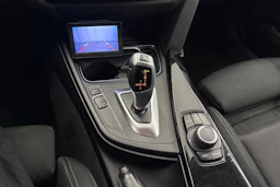 Valkoinen BMW 318 2016 kuva 26.