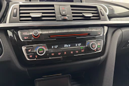 Valkoinen BMW 318 2016 kuva 28.