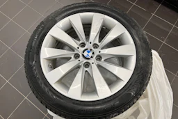 Musta BMW 318 2016 kuva 10.