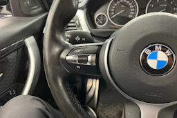 Musta BMW 318 2016 kuva 12.