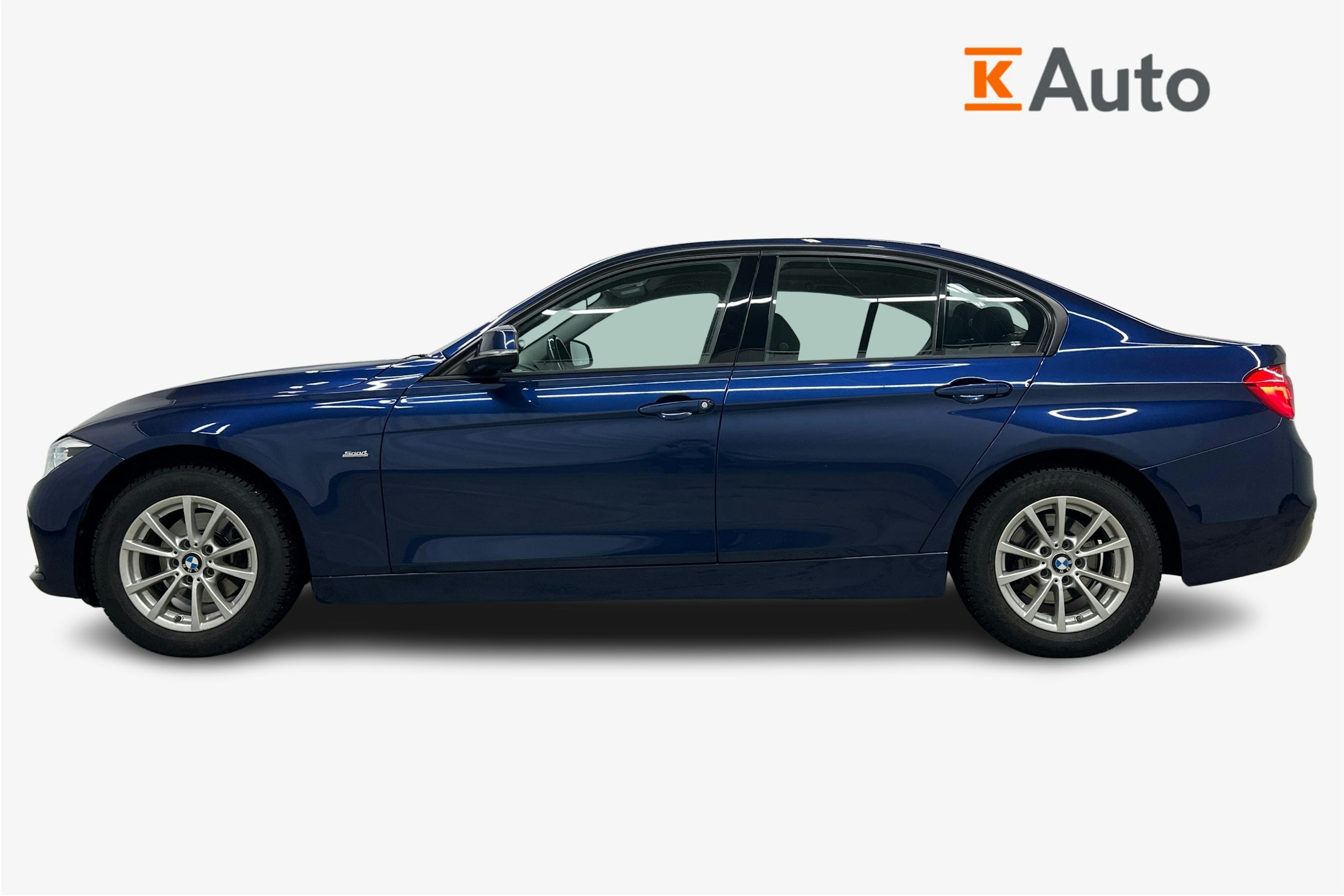 met. sininen BMW 318 2016 kuva 6.